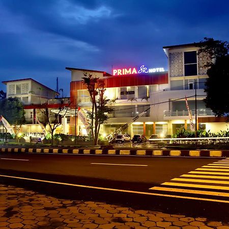 Prima Sr Hotel & Convention Yogyakarta Слеман Экстерьер фото
