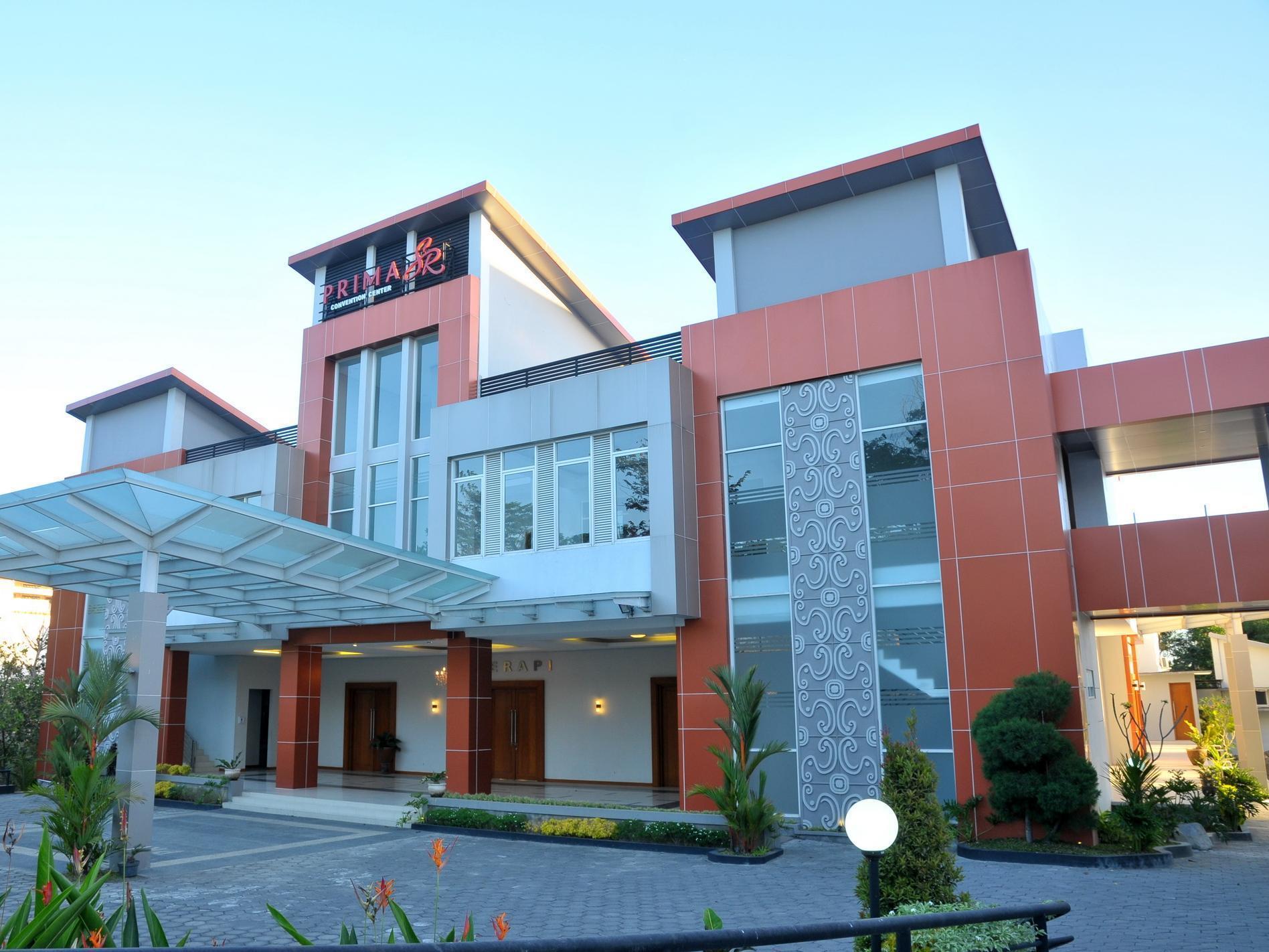 Prima Sr Hotel & Convention Yogyakarta Слеман Экстерьер фото