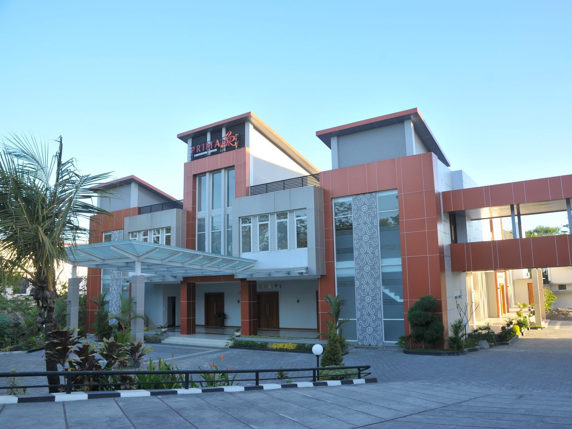 Prima Sr Hotel & Convention Yogyakarta Слеман Экстерьер фото